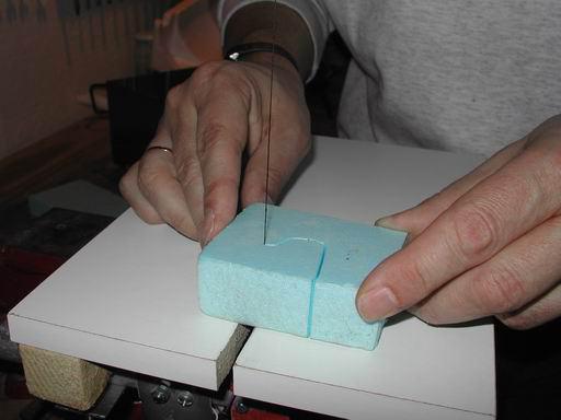 Как самому сделать ручной резак по пенопласту