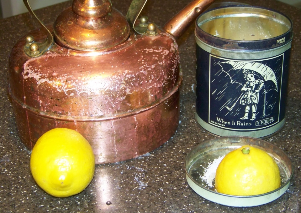 убрать ржавчину с помощью лимона