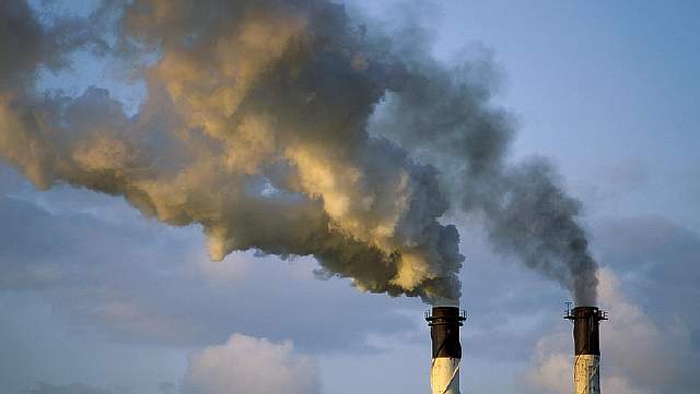 Используя новый катализатор, исследователи показали, что до 79 % углекислого газа, полученного из воздуха, можно превратить в метанол»