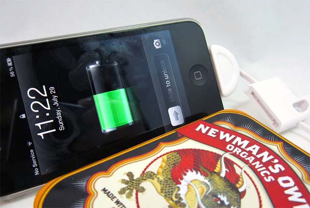 Зарядное устройство для телефона на базе литий-ионного аккумулятора
